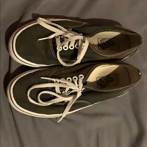 Women’s Size 8 black Vans